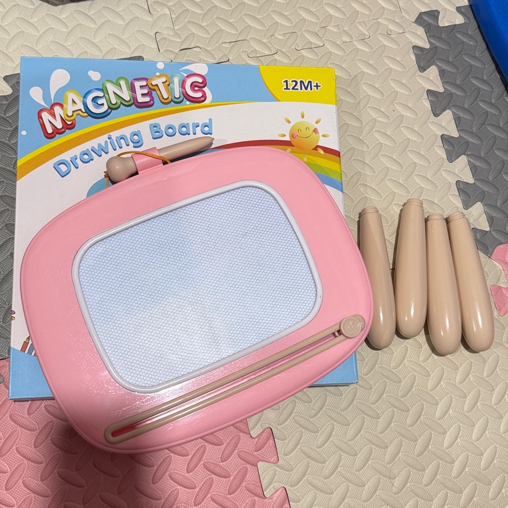 Magnetic Drawing Board pink